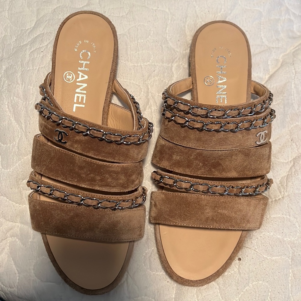 Chanel Suede calfskin slide with silver detailing